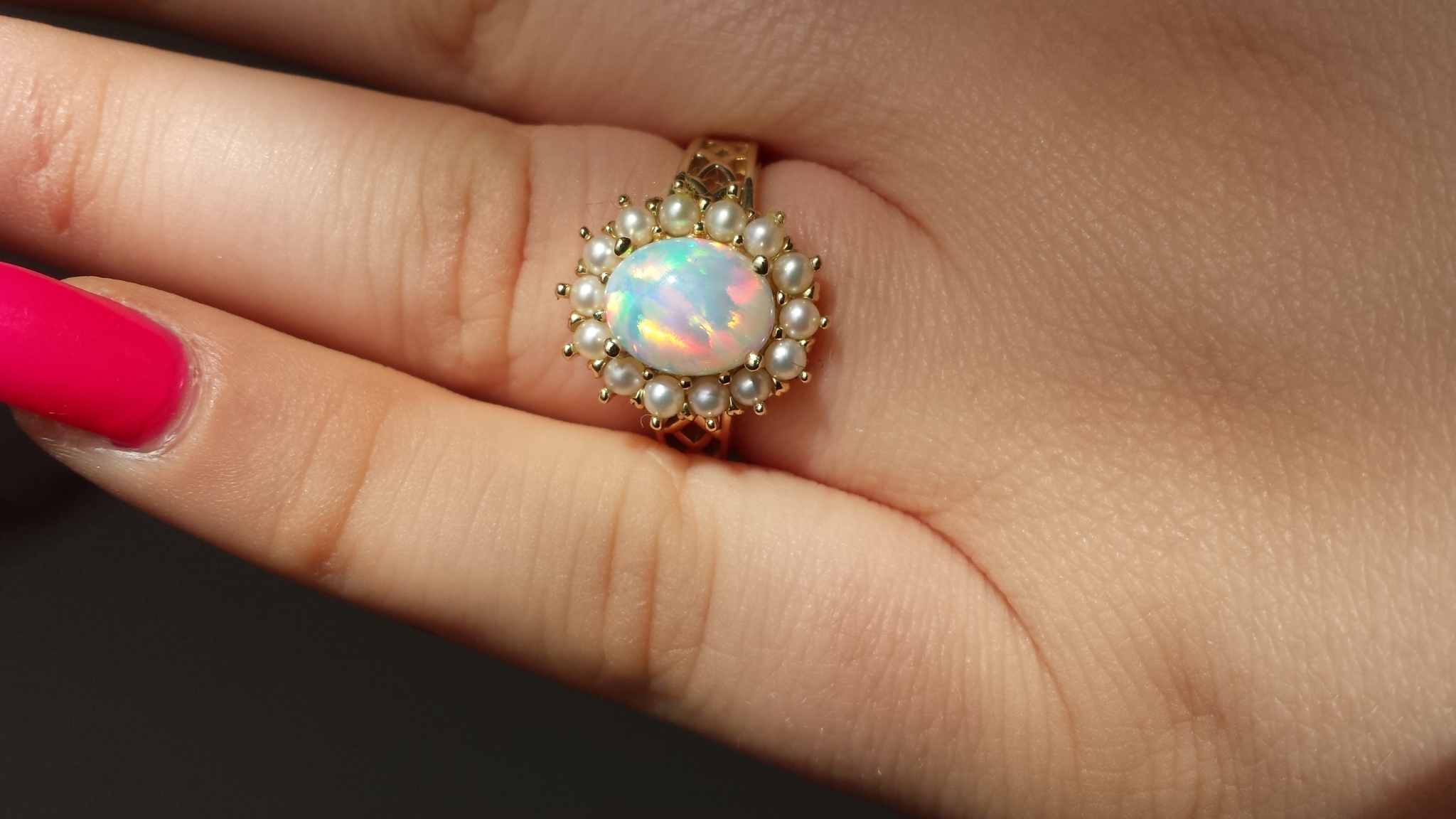 Tips on Buying Opal Jewellery